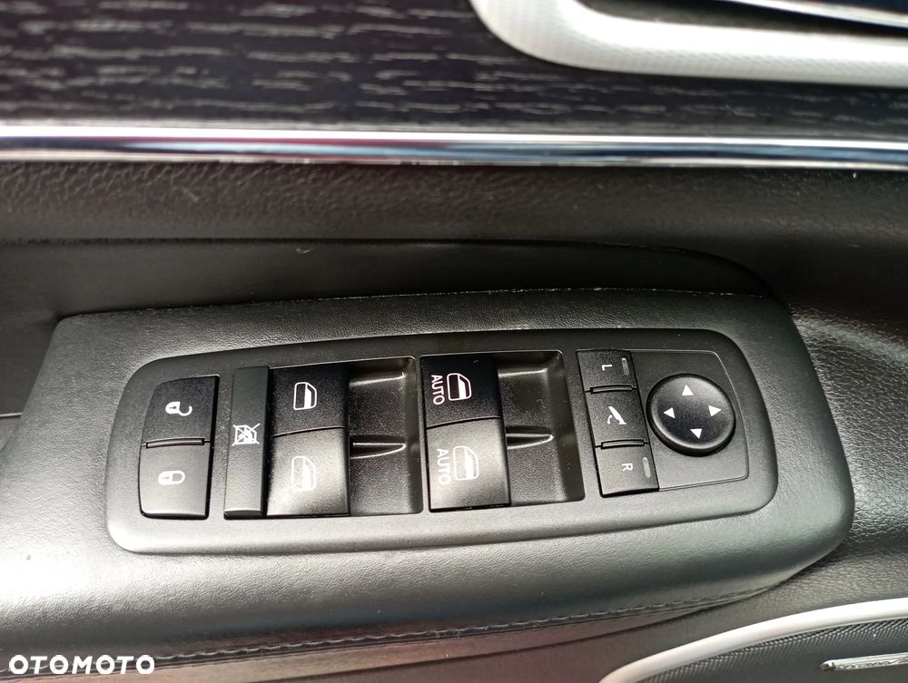 Jeep Grand Cherokee 3.6 V6 Summit - 25