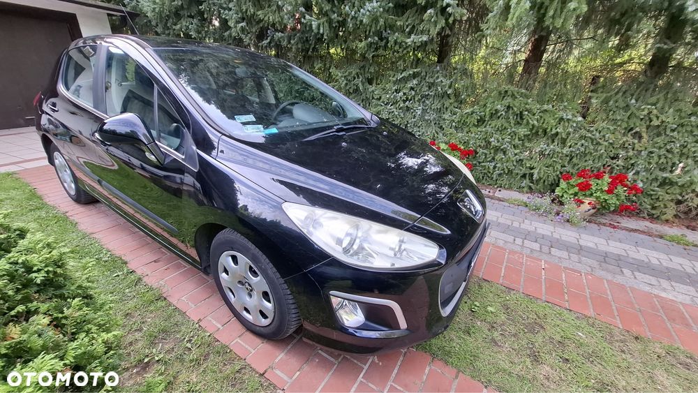 Peugeot 308 - 8