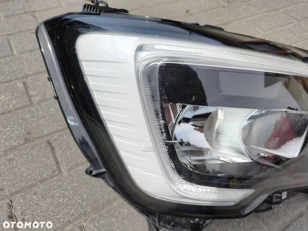 Lampy przednie Renault Master - 17