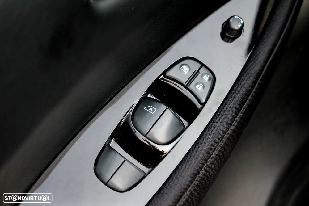 Nissan Leaf N-Connecta - 10