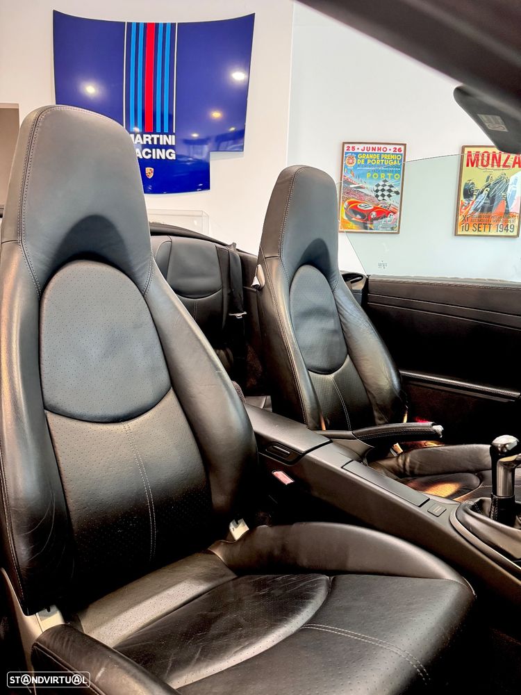 Porsche 911 (997) Carrera 4 S Cabriolet - 9