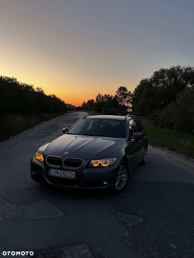 BMW Seria 3 316i - 4