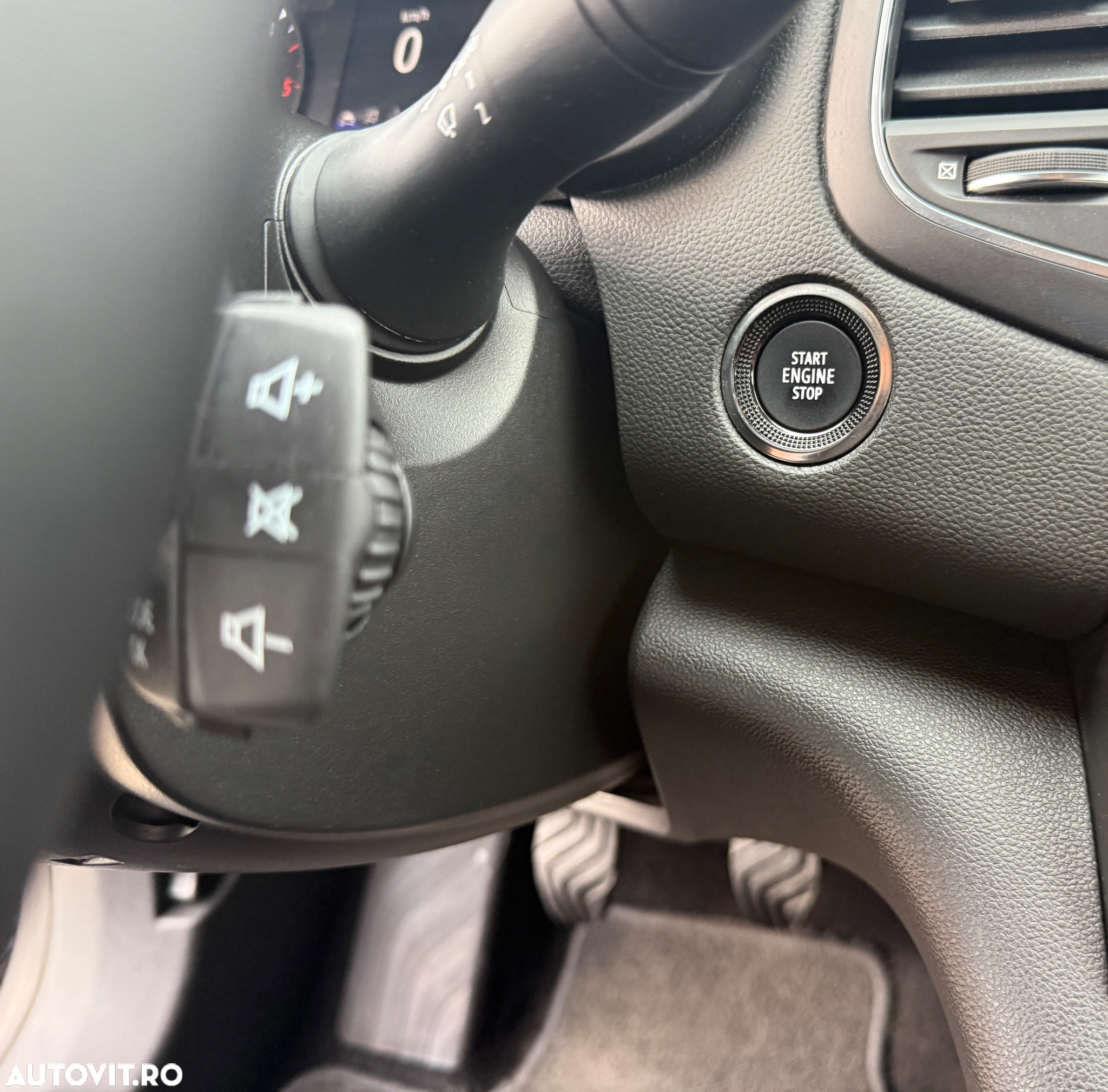 Renault Megane BLUE dCi 115 ZEN - 23