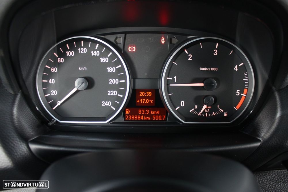 BMW 118 d Line Sport - 43