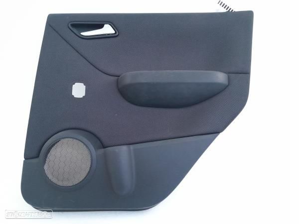 Quartela / Forra Tras Dto Mercedes-Benz A-Class (W169) - 1