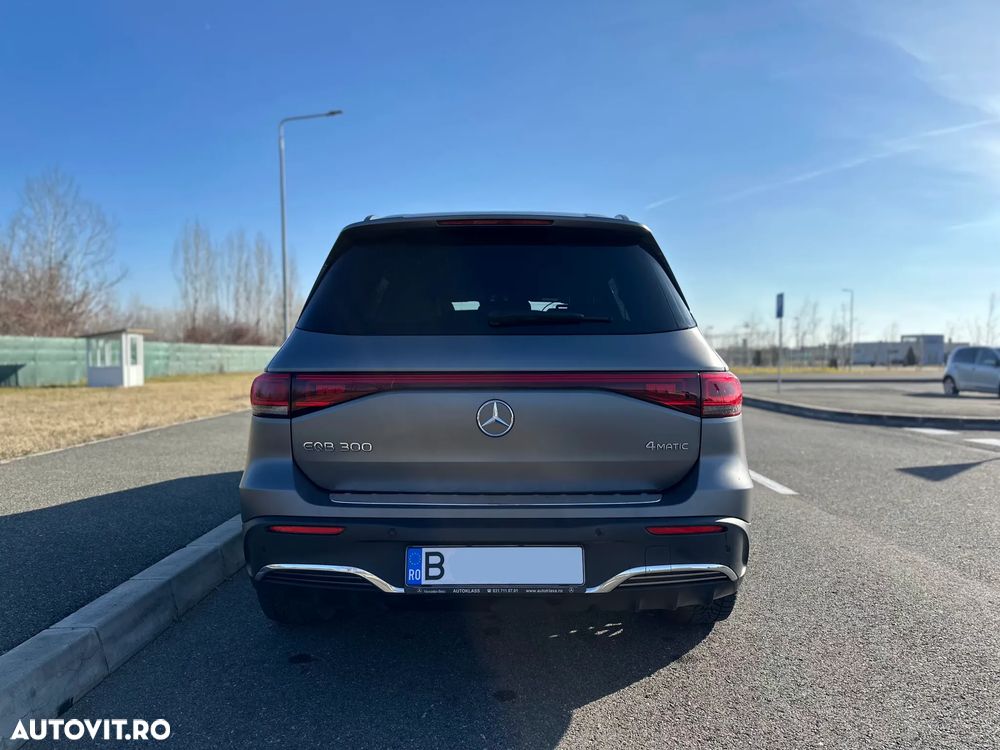 Mercedes-Benz EQB 300 4MATIC Edition 1 - 4