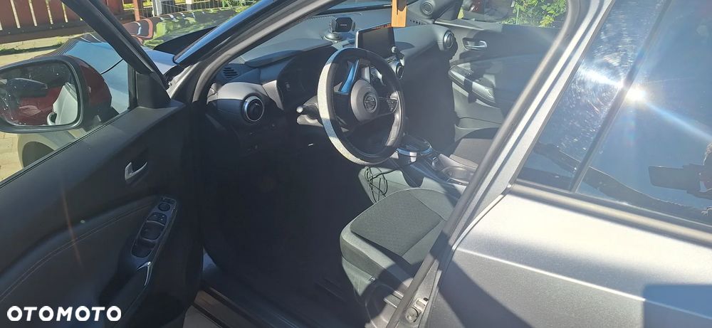 Nissan Juke 1.0 DIG-T N-Connecta DCT - 5