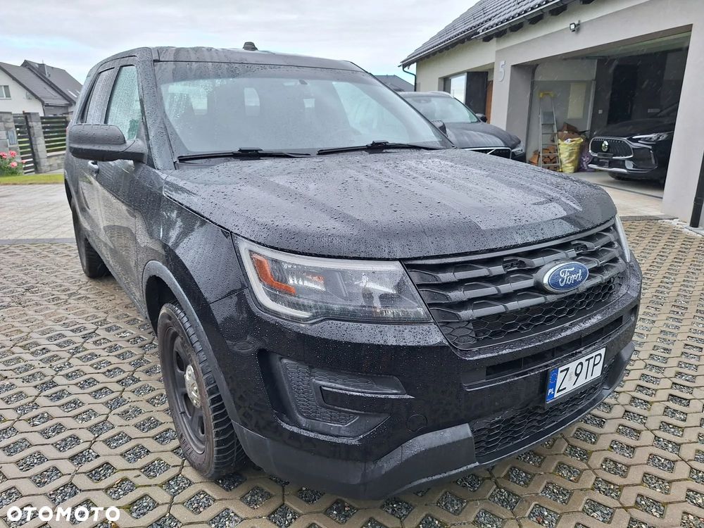 Ford Explorer - 1