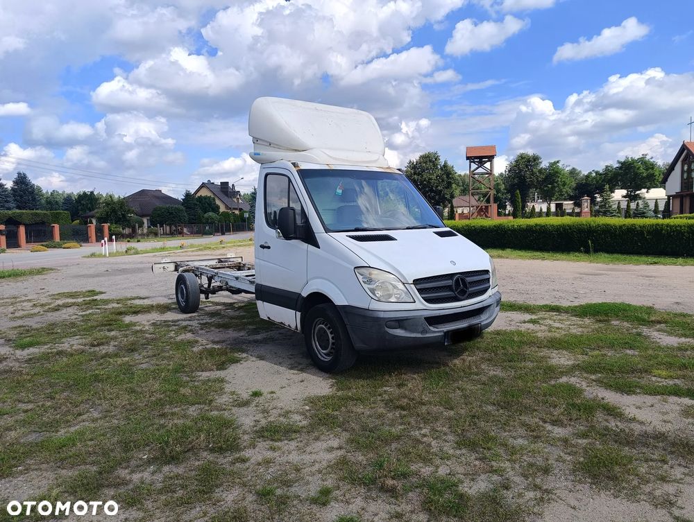 Mercedes-Benz Sprinter - 2
