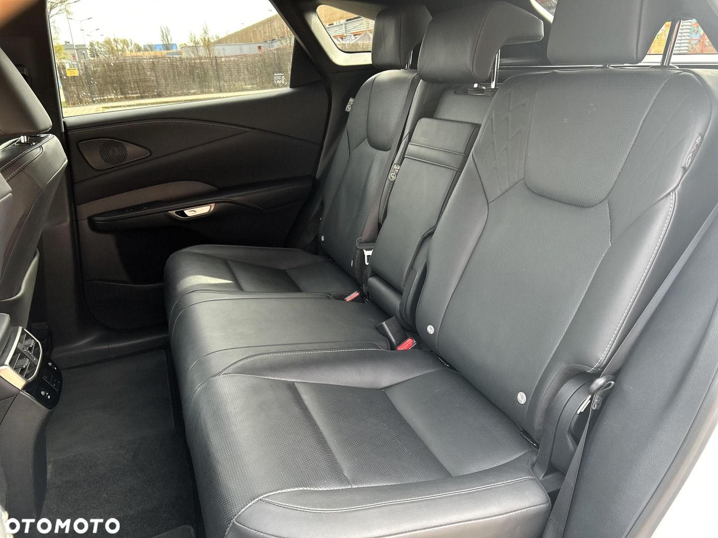 Lexus RX 350h Prestige - 18