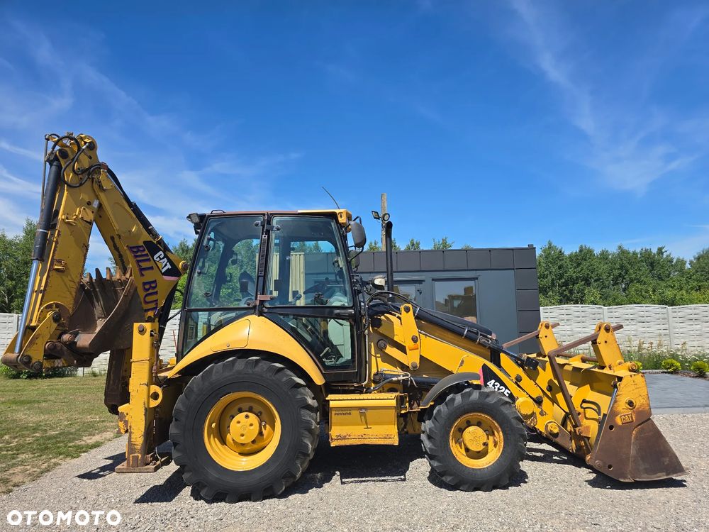 Caterpillar - 7