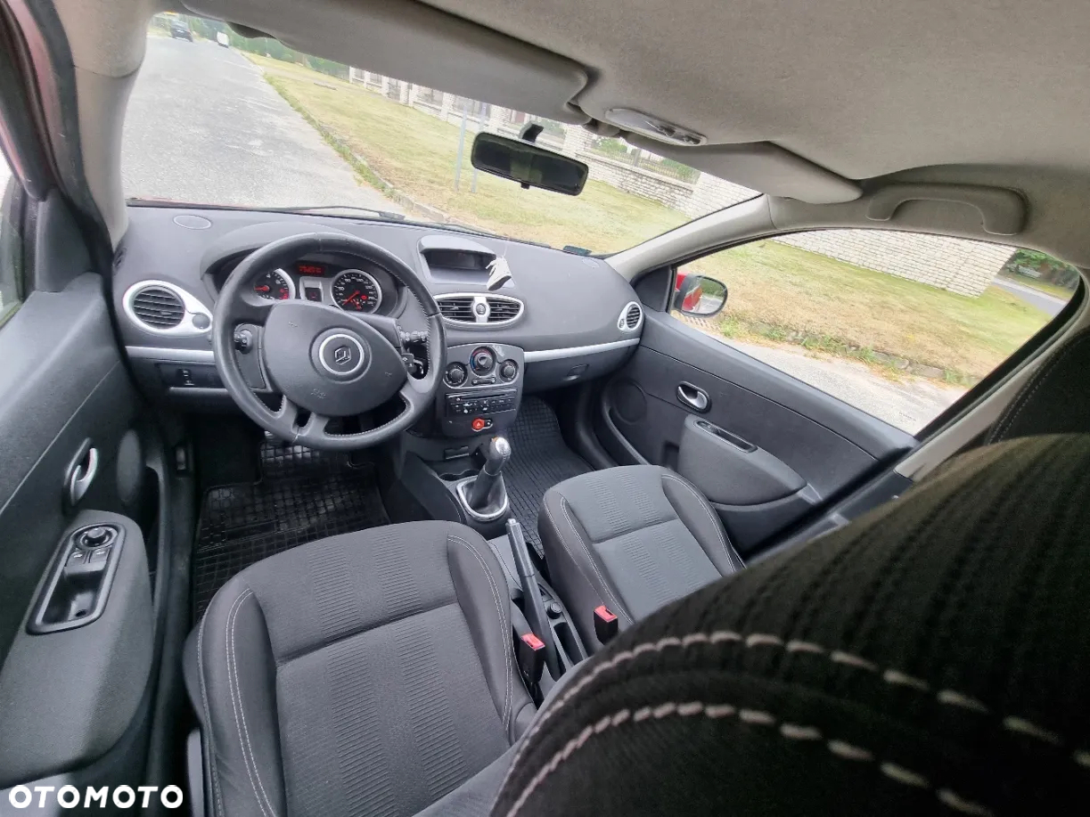 Renault Clio 1.2 16V TCE Alize Euro5 - 21