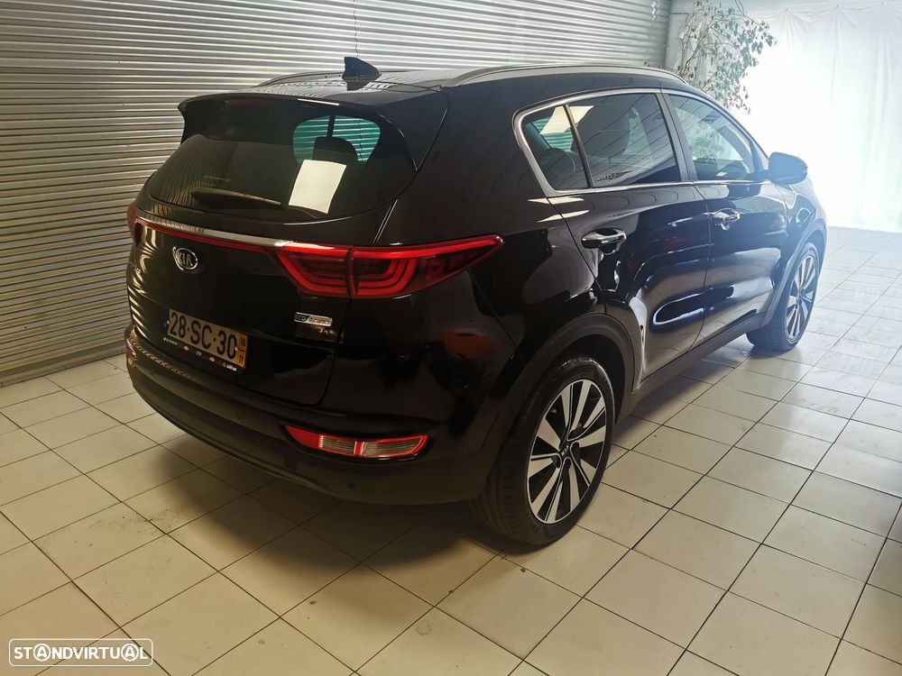 Kia Sportage 1.7 CRDI ISG Nav Line - 4