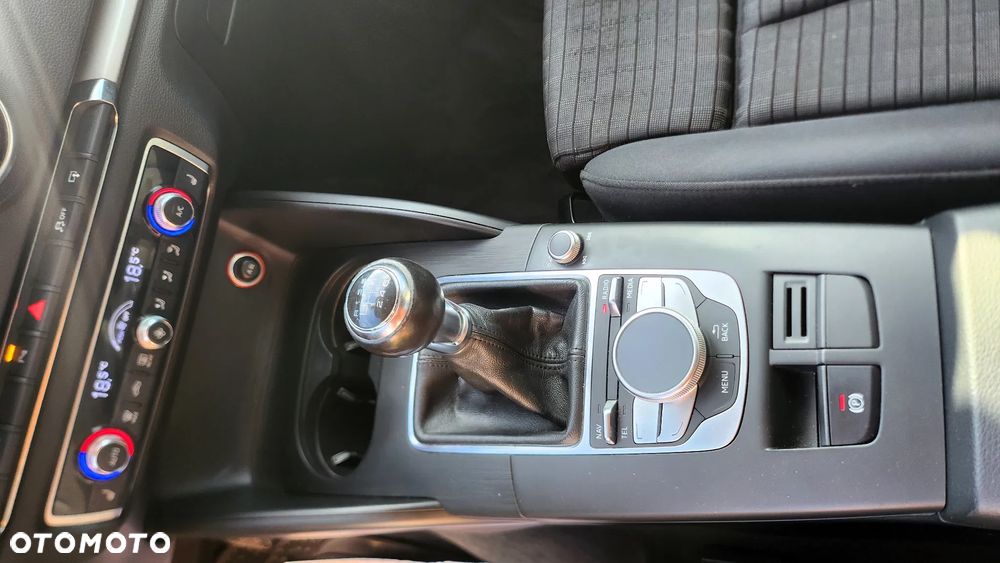 Audi A3 1.4 TFSI cylinder on demand S line Sportpaket - 12