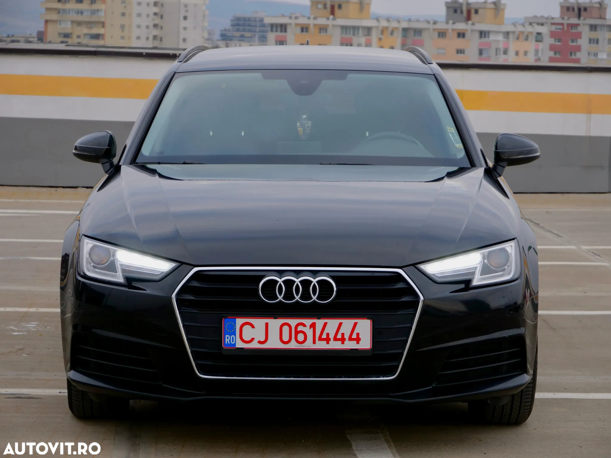 Audi A4 Avant 2.0 TDI S tronic - 14