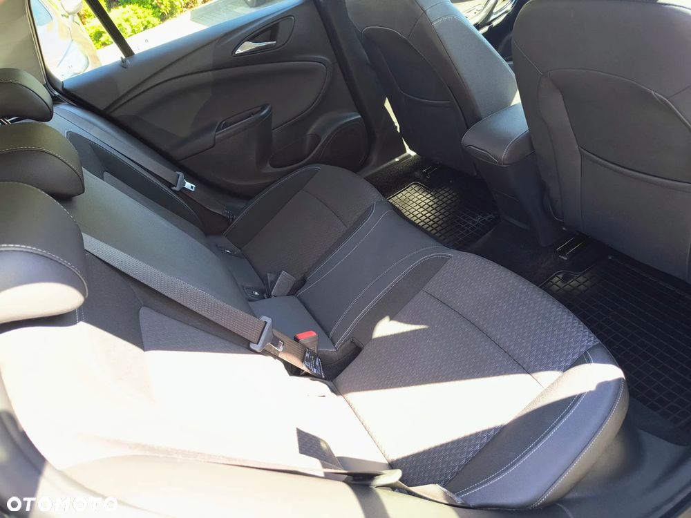 Opel Astra 1.6 T Elite S&S - 20