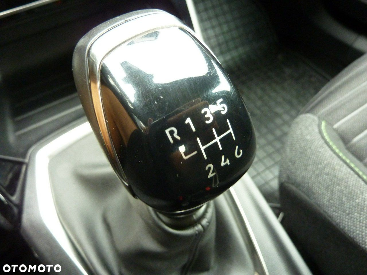 Peugeot 2008 - 34
