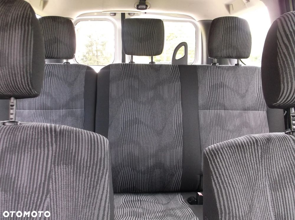 Dacia Logan MCV 1.6 Laureate - 11