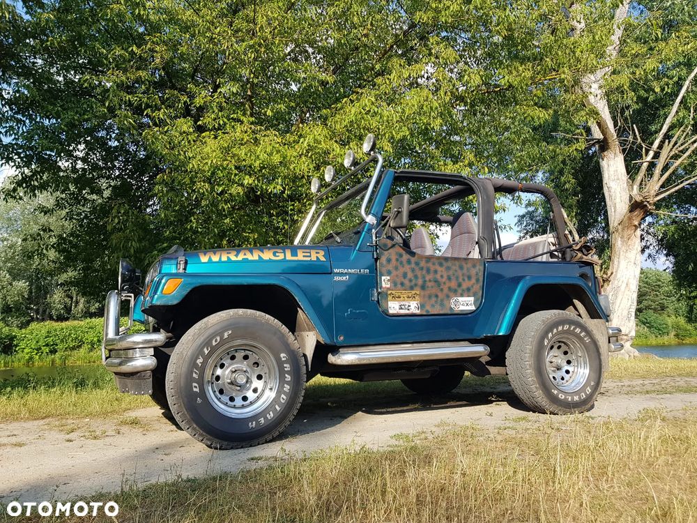 Jeep Wrangler 2.5 Sport - 25