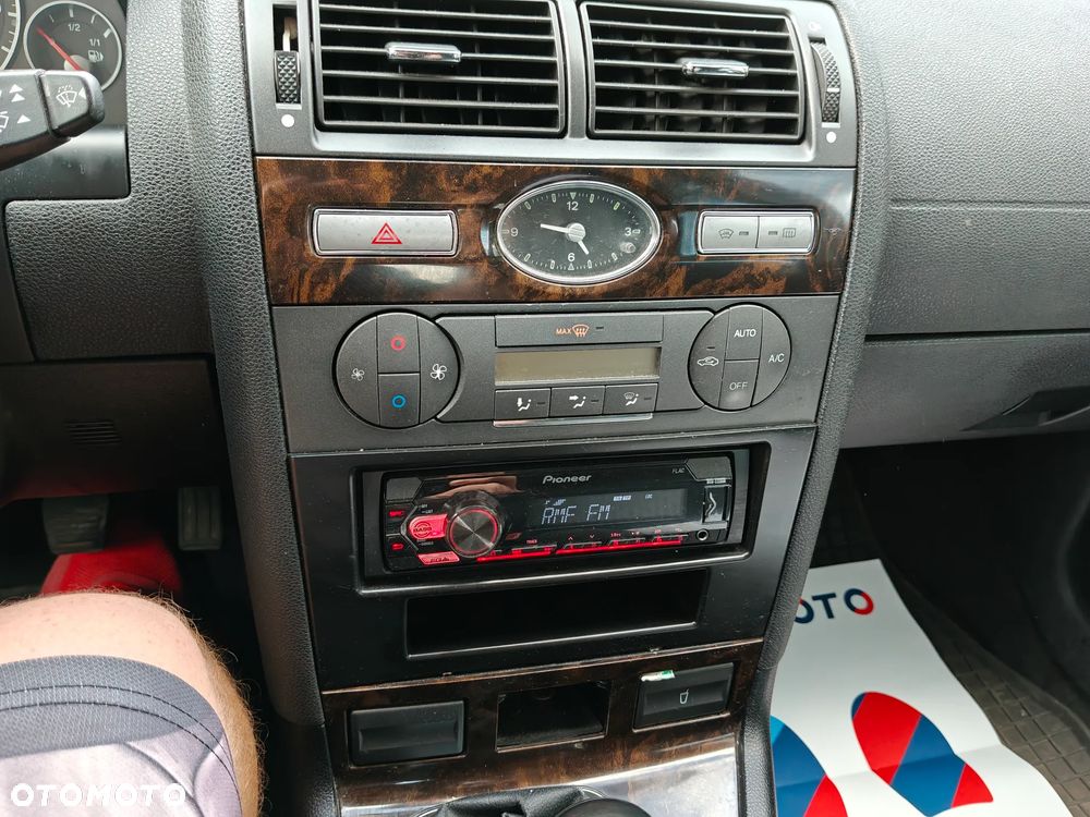 Ford Mondeo 2.0 TDCI Ghia - 22