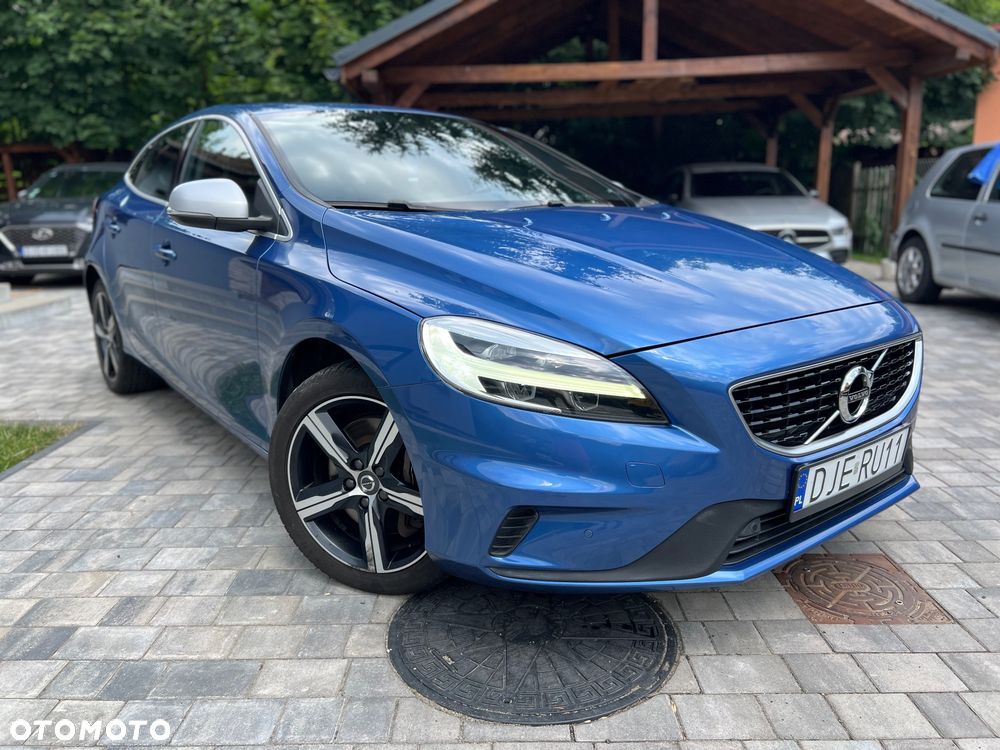 Volvo V40 D2 Drive-E R-Design Momentum - 11