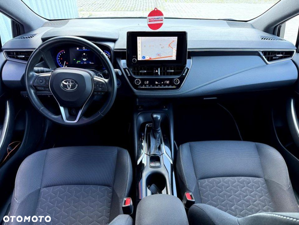 Toyota Corolla - 32