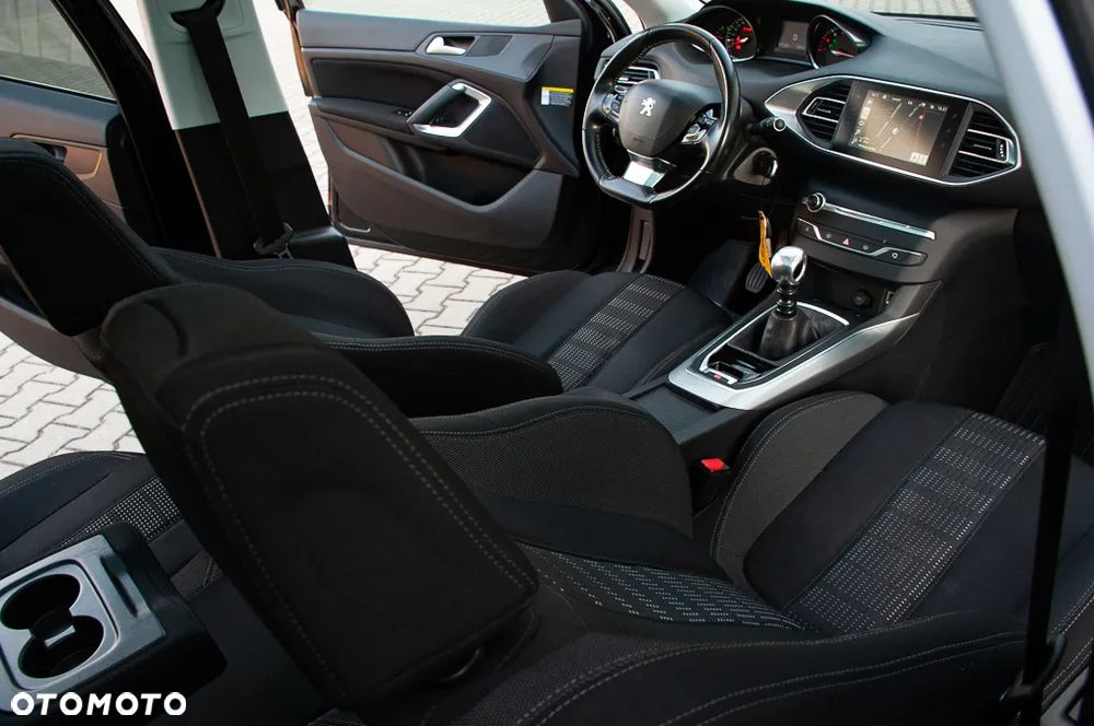 Peugeot 308 1.2 PureTech Active S&S - 22