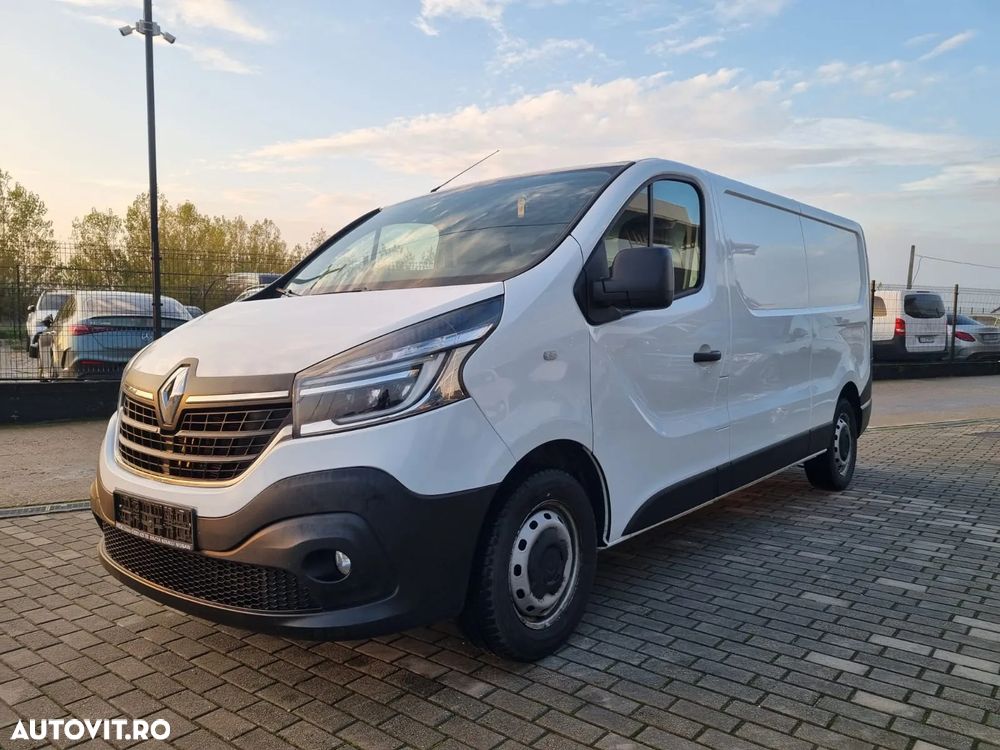 Renault Trafic FURGON - 9