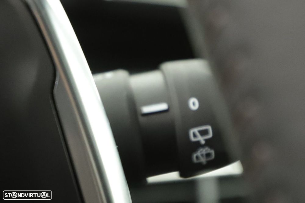 Peugeot 2008 1.2 PureTech Allure EAT8 - 19