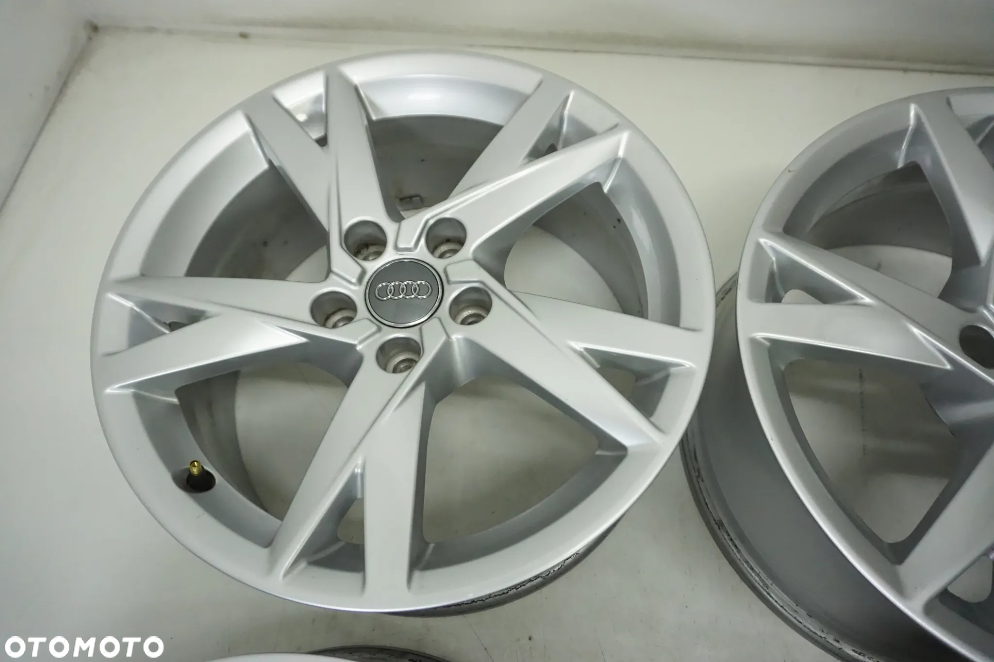 Felgi Aluminiowe 17 Audi A4 B8 B9 A5 A6 C7 Q3 Q5 ORYGINAŁ - 3