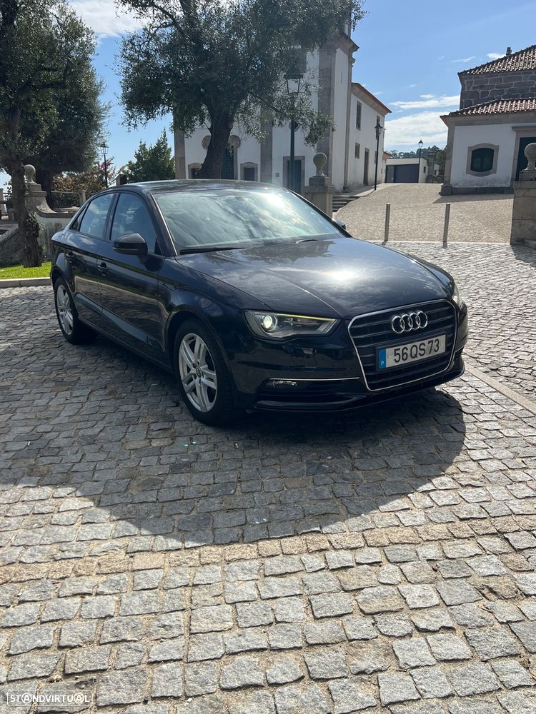 Audi A3 Limousine 1.6 TDI Attraction - 1