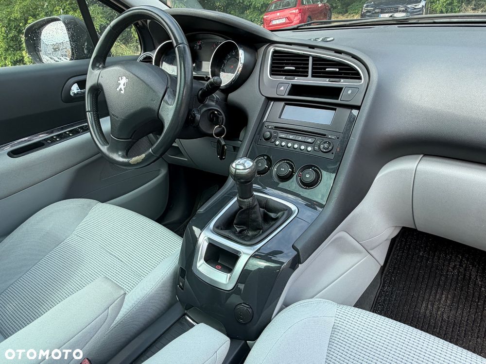 Peugeot 5008 1.6 Active - 25