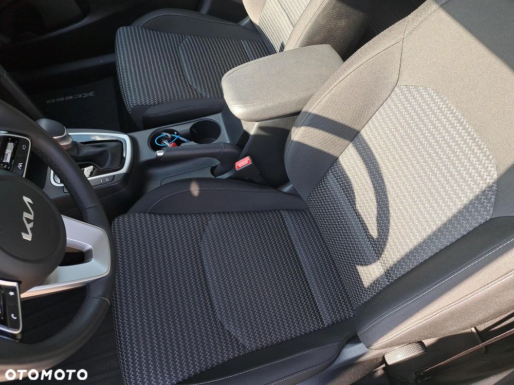 Kia XCeed 1.5 T-GDI M DCT - 14