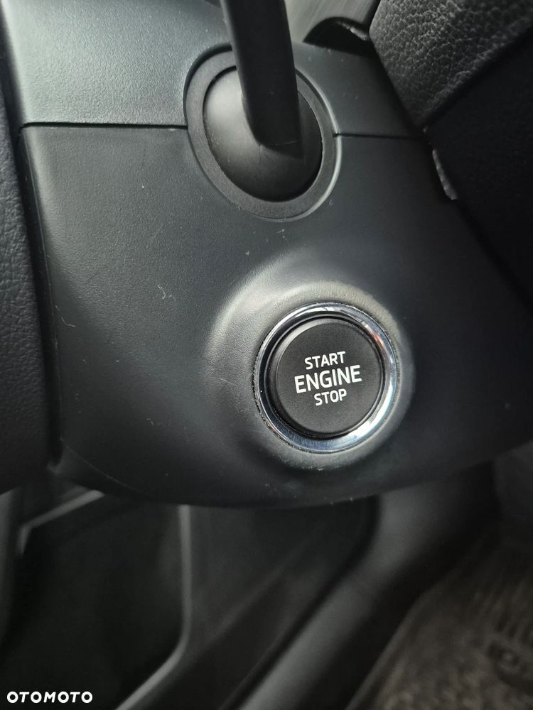 Skoda Superb 2.0 TDI Ambition - 25