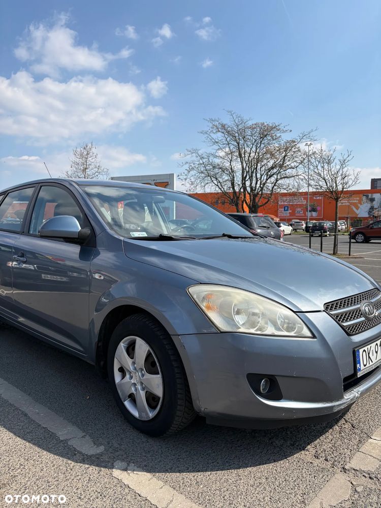 Kia Ceed 1.6 Comfort - 11