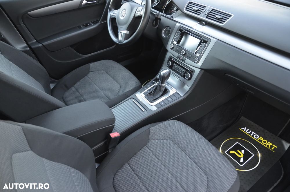 Volkswagen Passat 1.4 TSI Comfortline DSG - 12