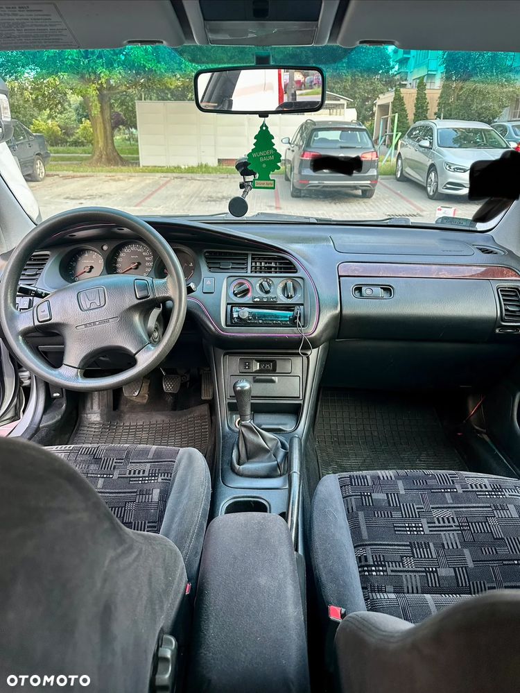 Honda Accord 1.8i S - 7