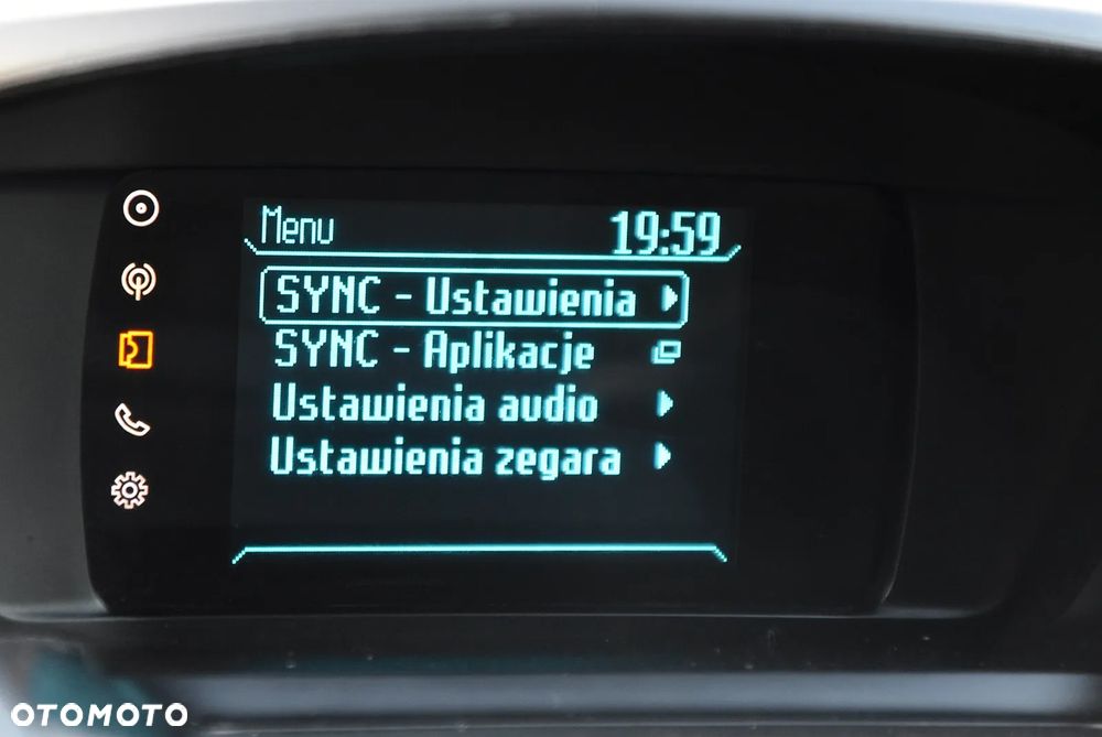 Ford Kuga - 31
