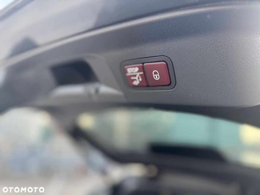 Mercedes-Benz GLC 300 4Matic 9G-TRONIC AMG Line - 8