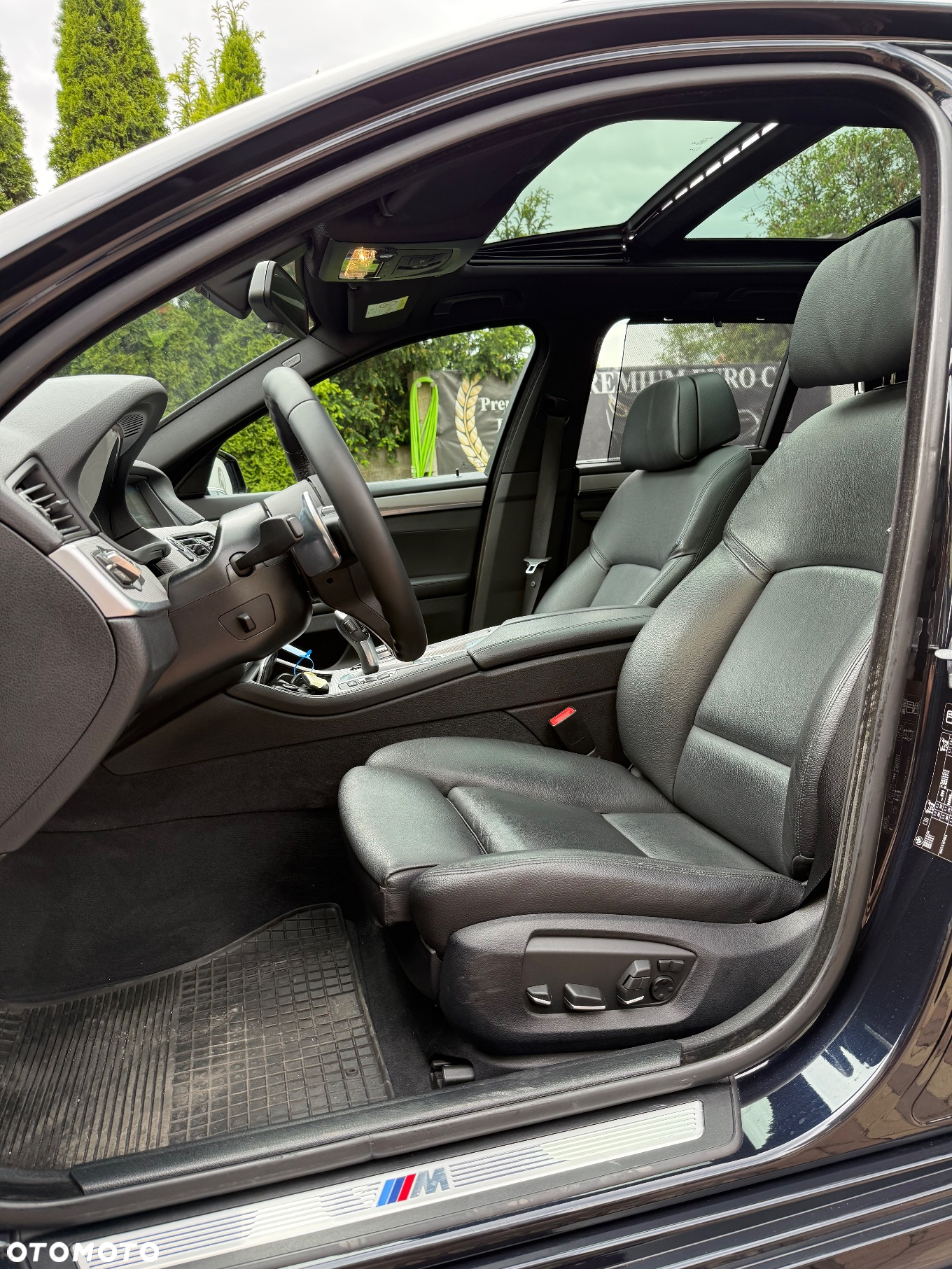 BMW Seria 5 520d Touring M Sport Edition - 22