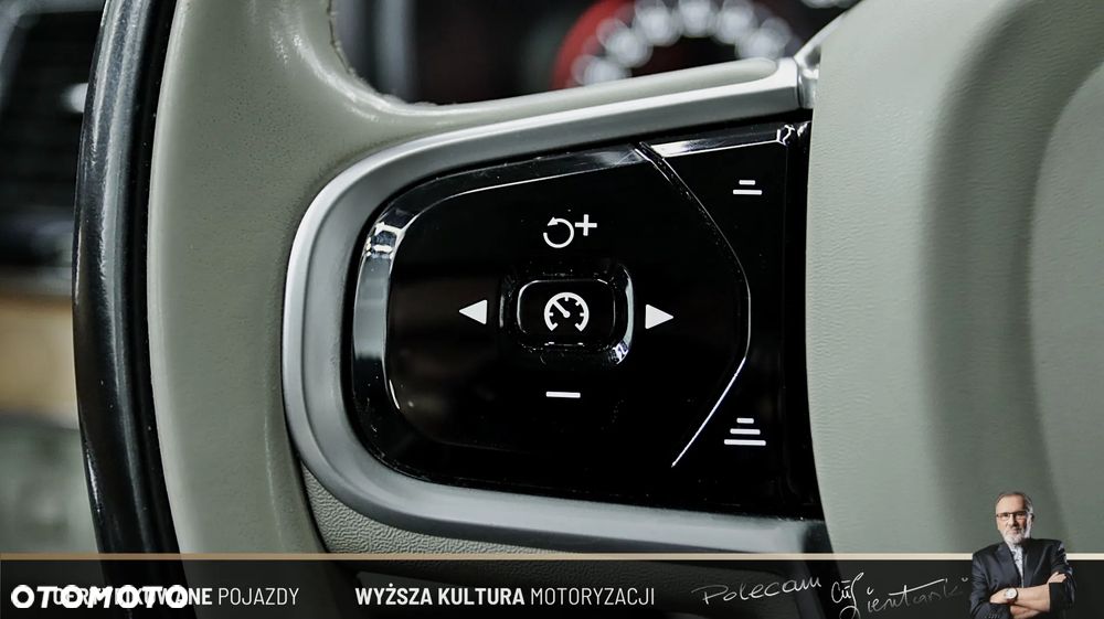 Volvo XC 90 T8 AWD Recharge Geartronic Inscription - 19