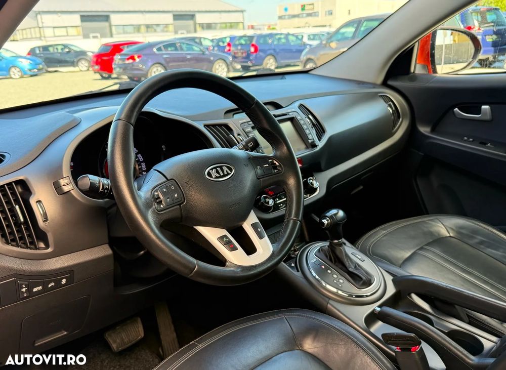 Kia Sportage 2.0 CRDI 4WD Automatik Spirit - 16
