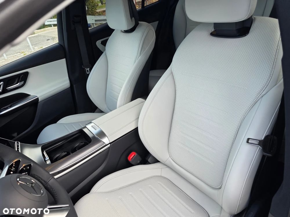Mercedes-Benz GLC 220 d mHEV 4-Matic AMG Line - 12