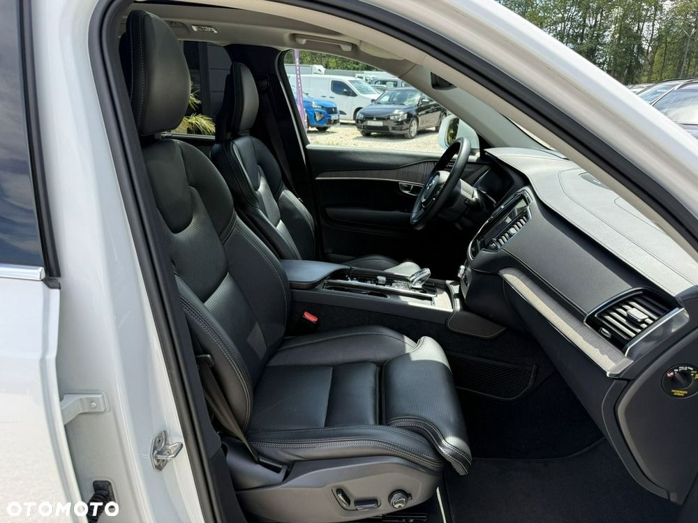 Volvo XC 90 - 20