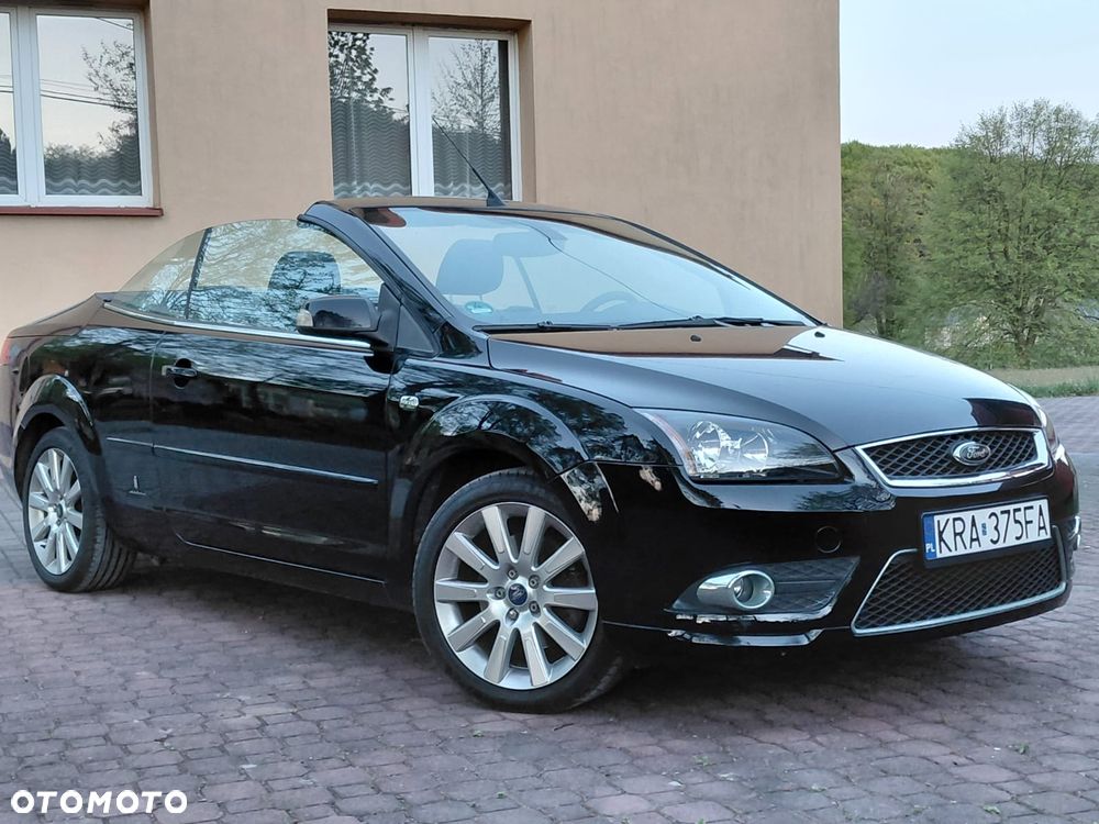 Ford Focus 2.0 16V Titanium - 14