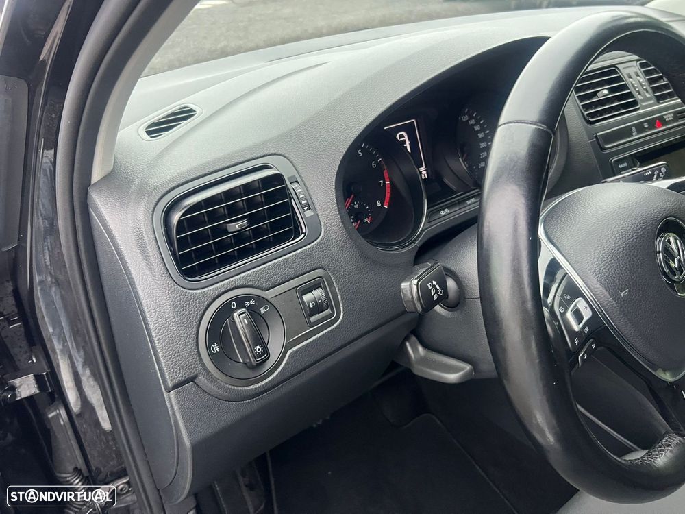 VW Polo 1.0 Confortline - 25