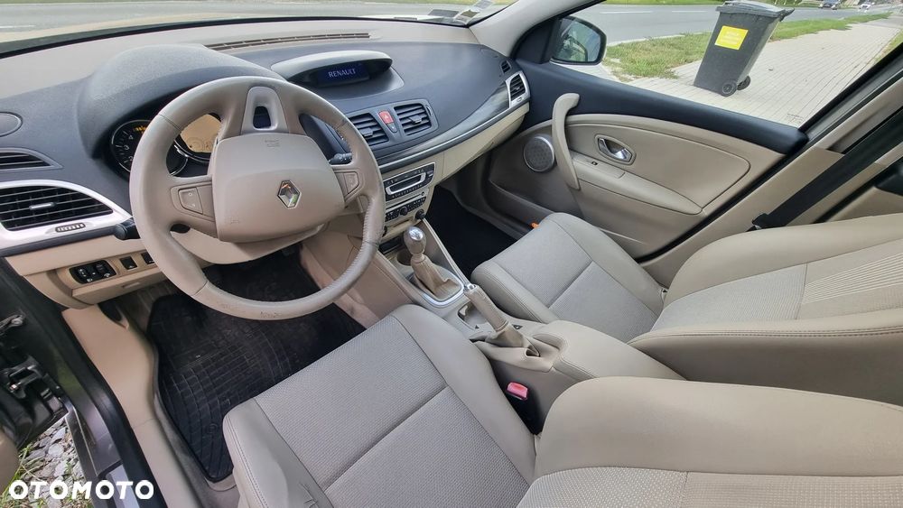 Renault Megane 1.9 dCi Dynamique - 3