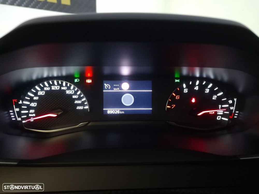 Peugeot 208 1.2 PureTech Active Pack - 30