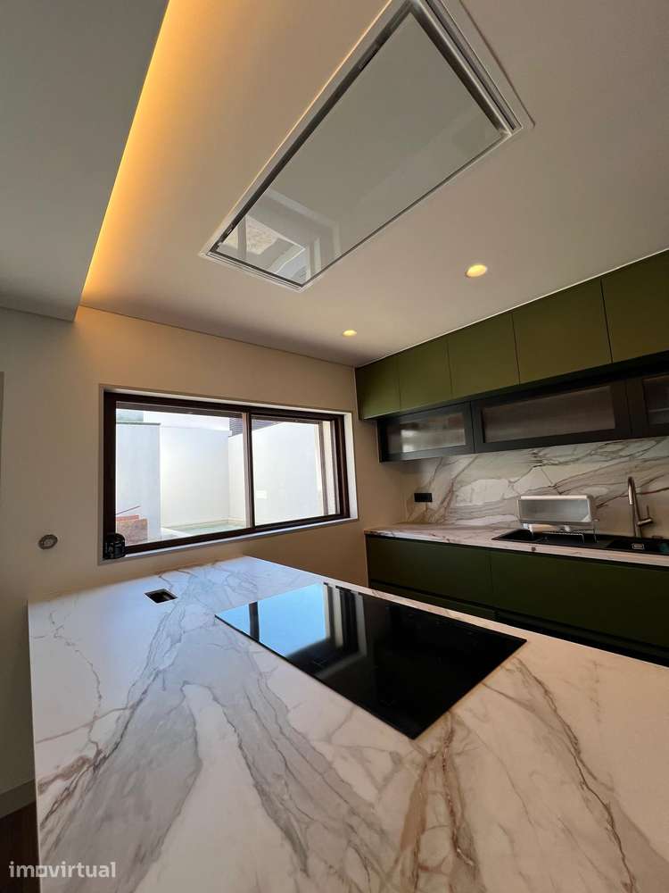 Moradia Luxo T6 Miramar Praia Gaia Piscina 5 Suites Golfe de Miramar - Grande imagem: 3/40