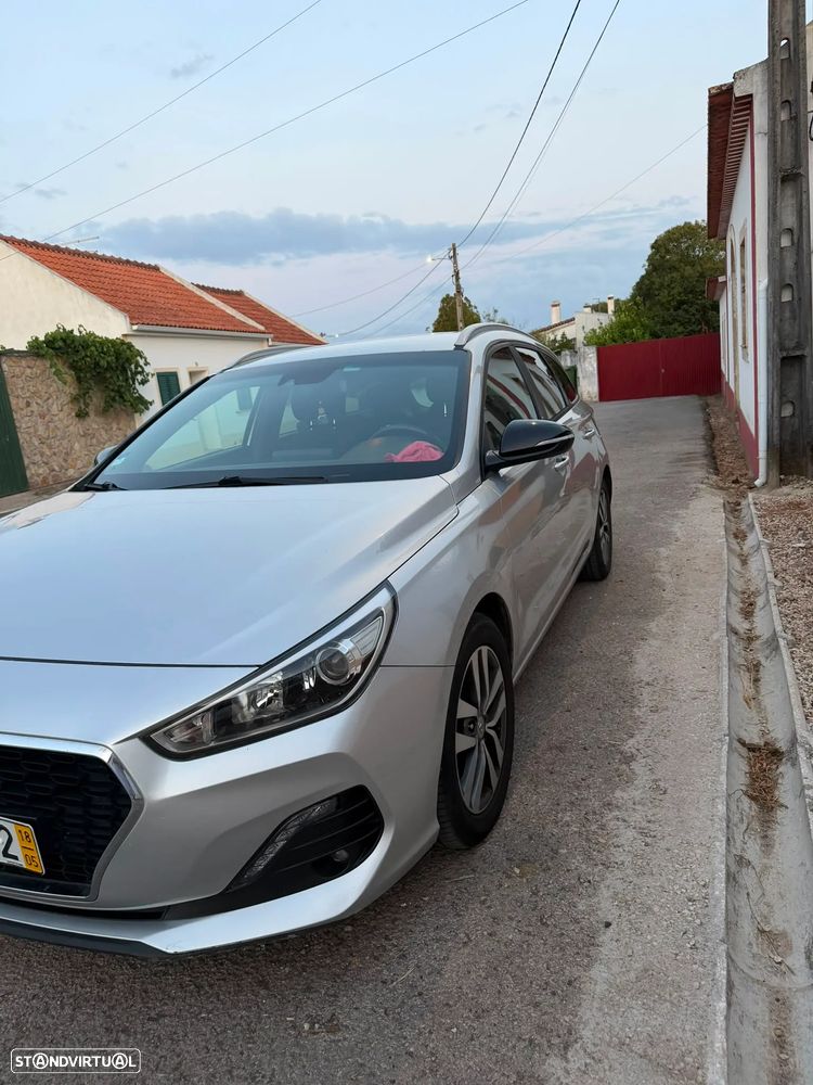 Hyundai i30 SW 1.6 CRDi Blue GO! DCT - 5